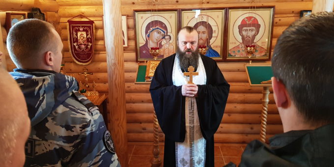 Иеромонах Иеремия (Чугунов) во время проповеди
