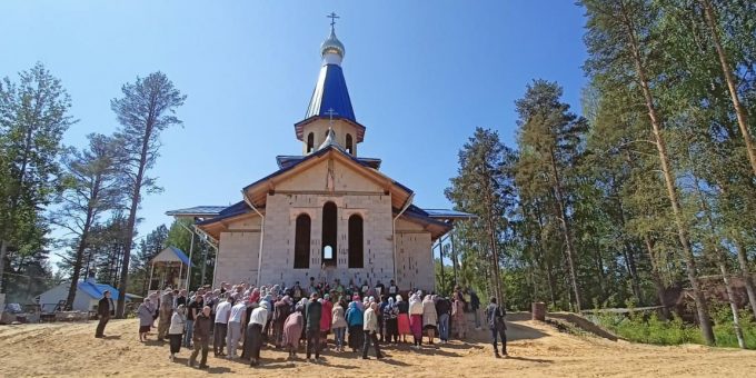 Престольный праздник храма во имя иконы Божией Матери "Споручница грешных" в д.Васкелово